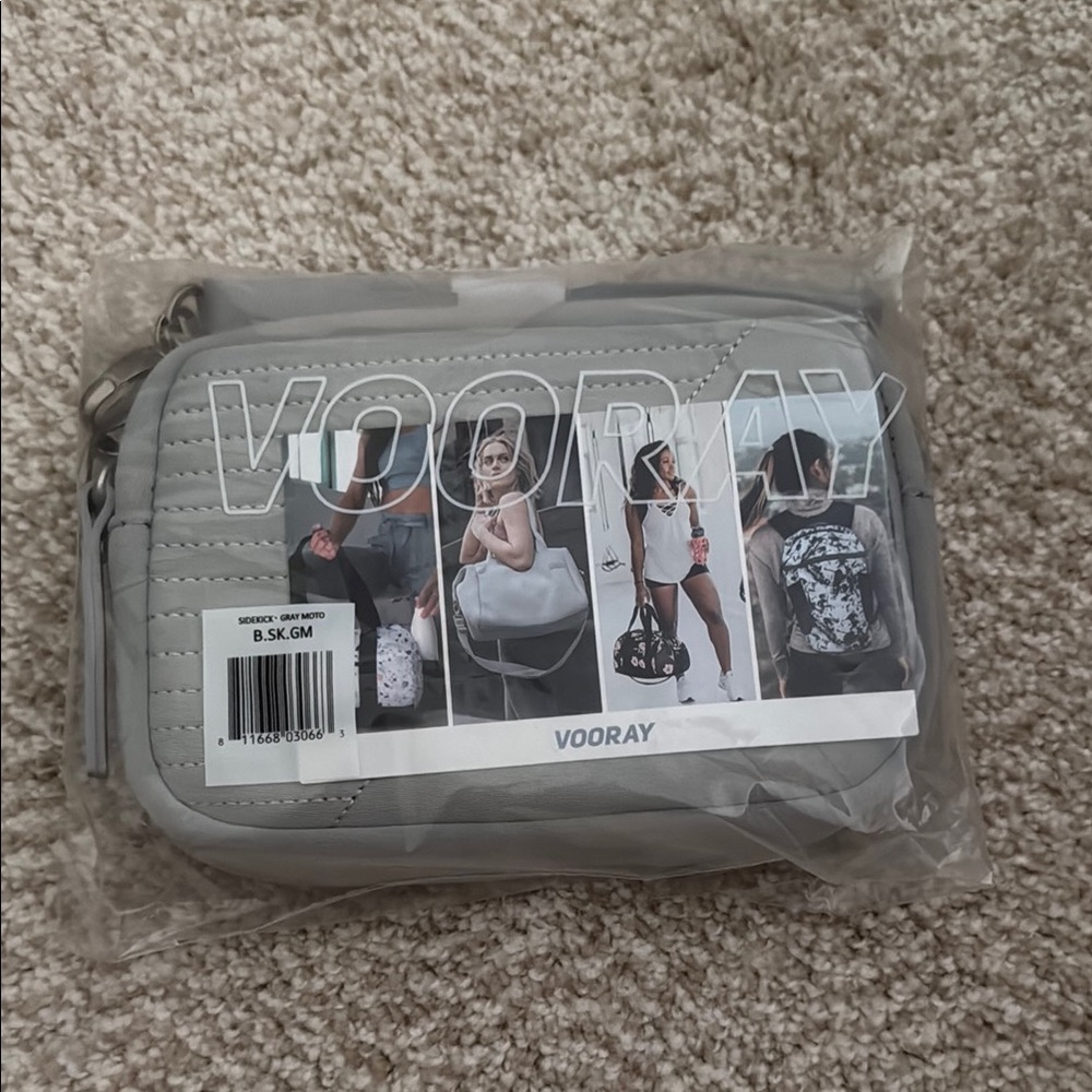 Gray Quilted Women's Sports Bag - Picture 1 of 2
